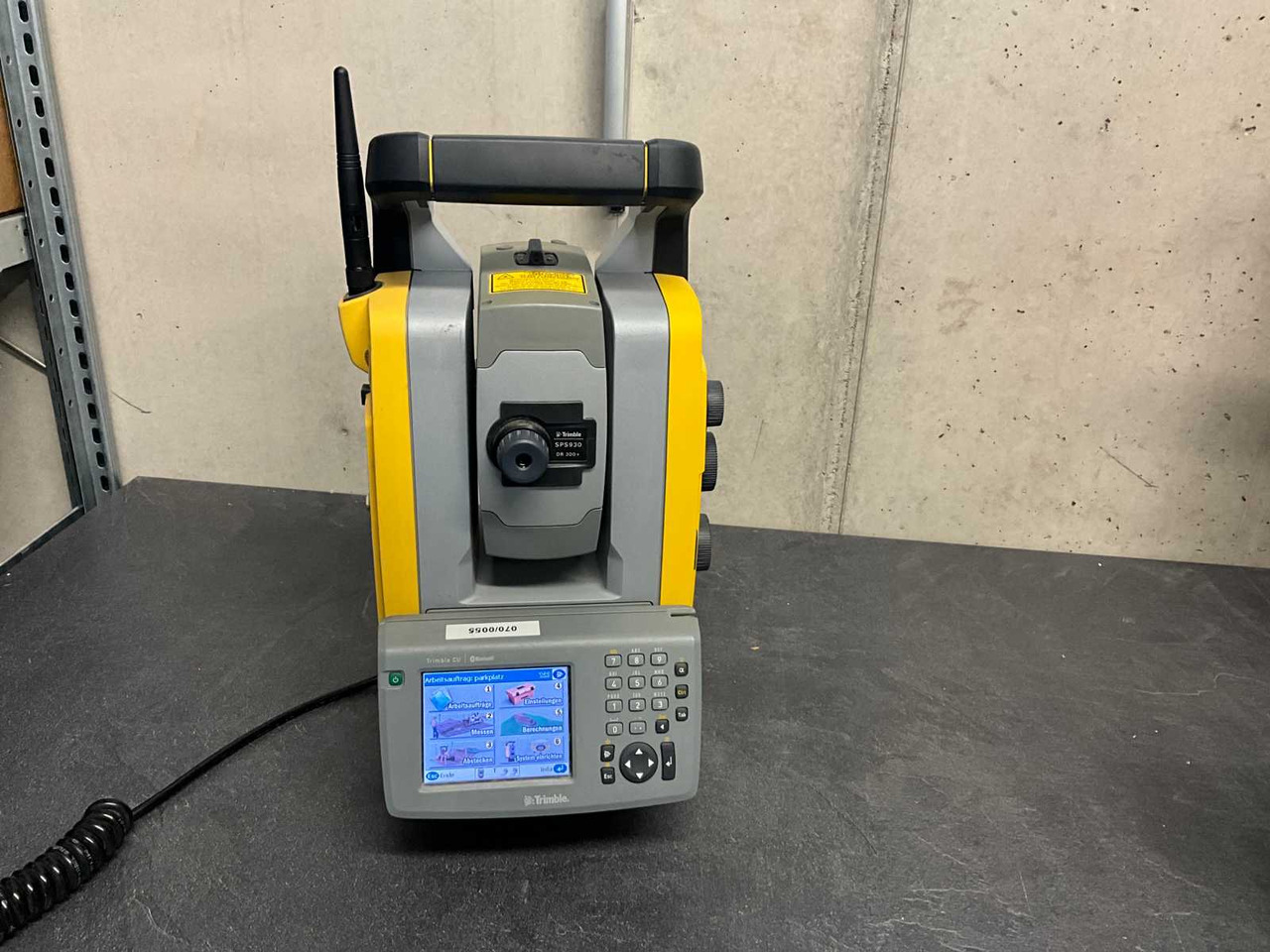 Trimble SPS930 - Stavebné zariadenia: obrázok 1 Trimble SPS930 - Stavebné zariadenia: obrázok 1