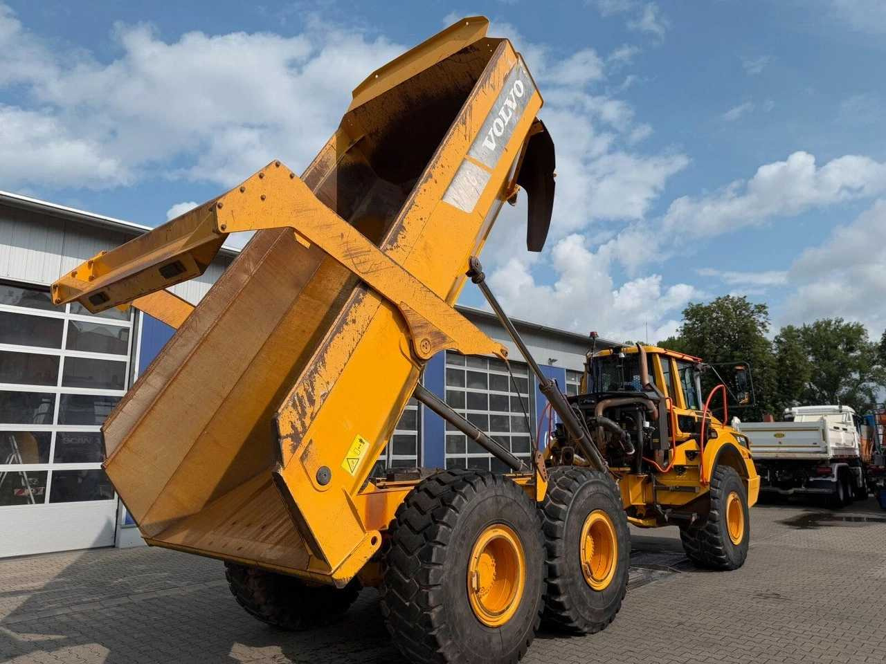 VOLVO - 2021 - A25G - DUMPER - Mini damper: obrázok 3 VOLVO - 2021 - A25G - DUMPER - Mini damper: obrázok 3