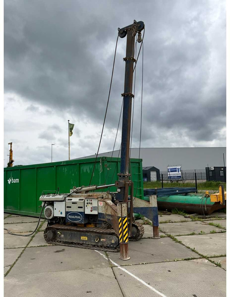 Vermeer HL 2500 - Stavebné zariadenia: obrázok 4 Vermeer HL 2500 - Stavebné zariadenia: obrázok 4