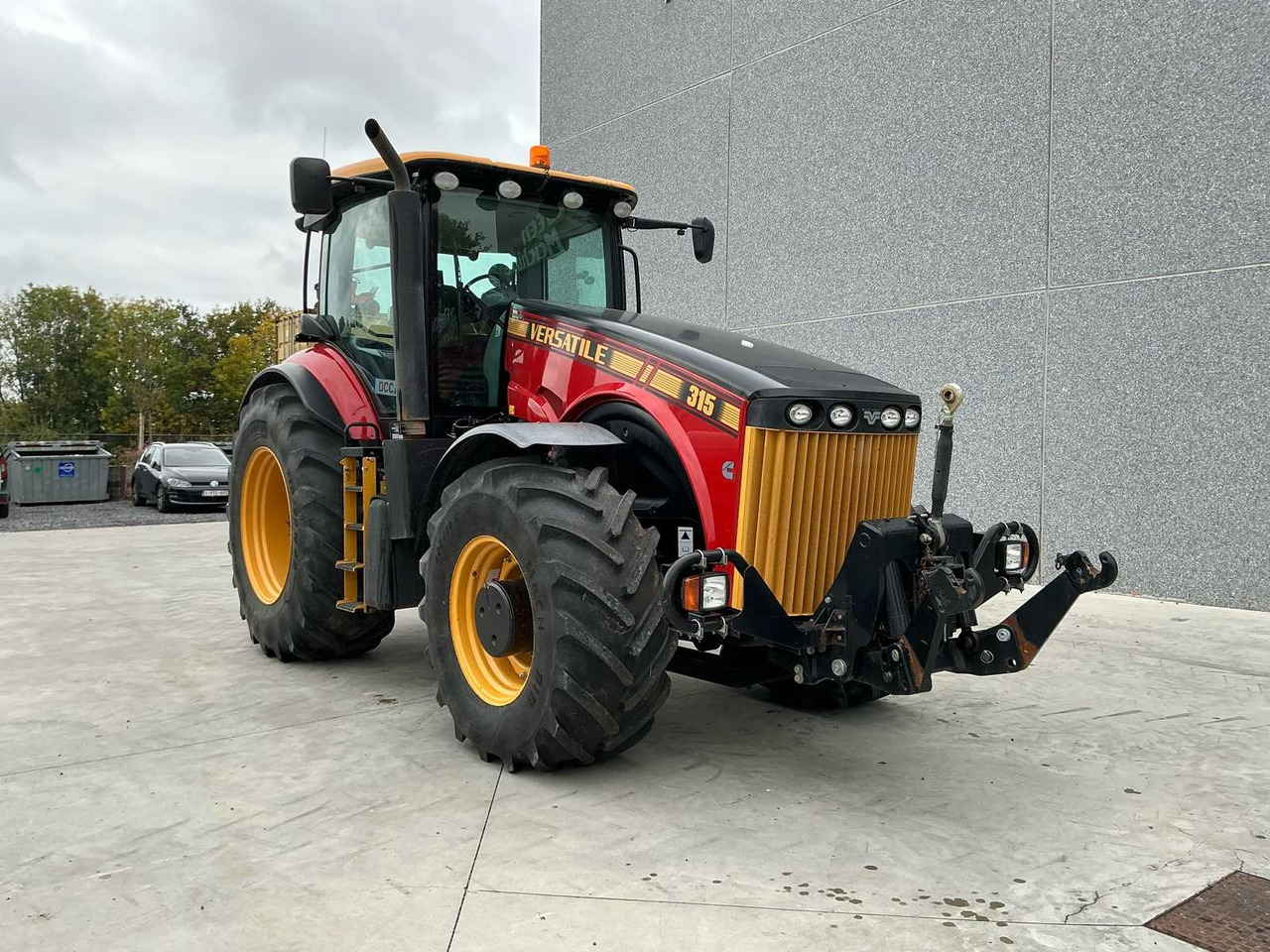 Traktor Versatile 315 HP: obrázok 7 Traktor Versatile 315 HP: obrázok 7