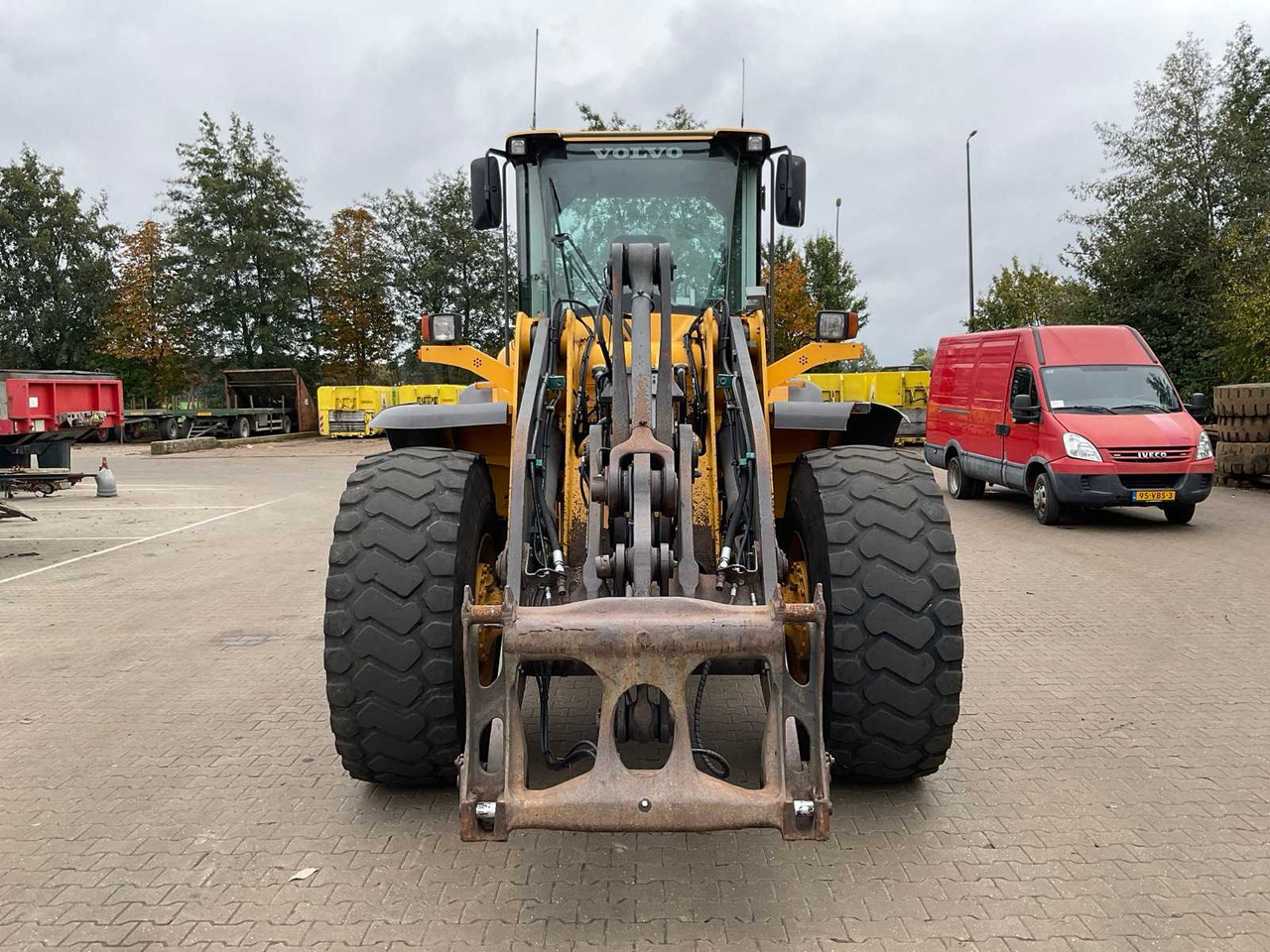 Volvo L120F - Kolesový nakladač: obrázok 2 Volvo L120F - Kolesový nakladač: obrázok 2