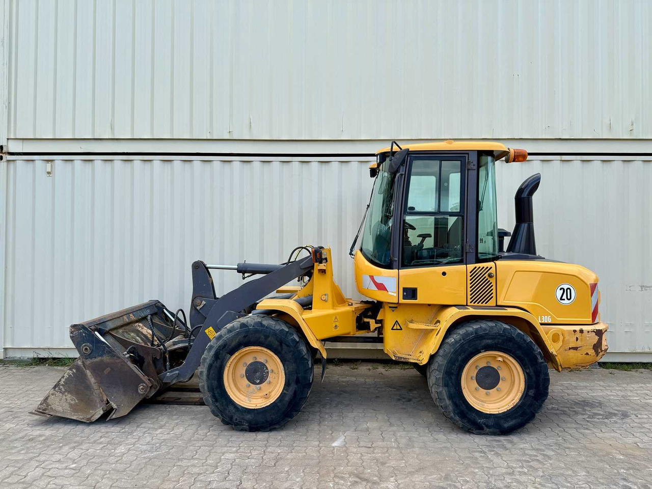 Volvo L30G - Kolesový nakladač: obrázok 4 Volvo L30G - Kolesový nakladač: obrázok 4