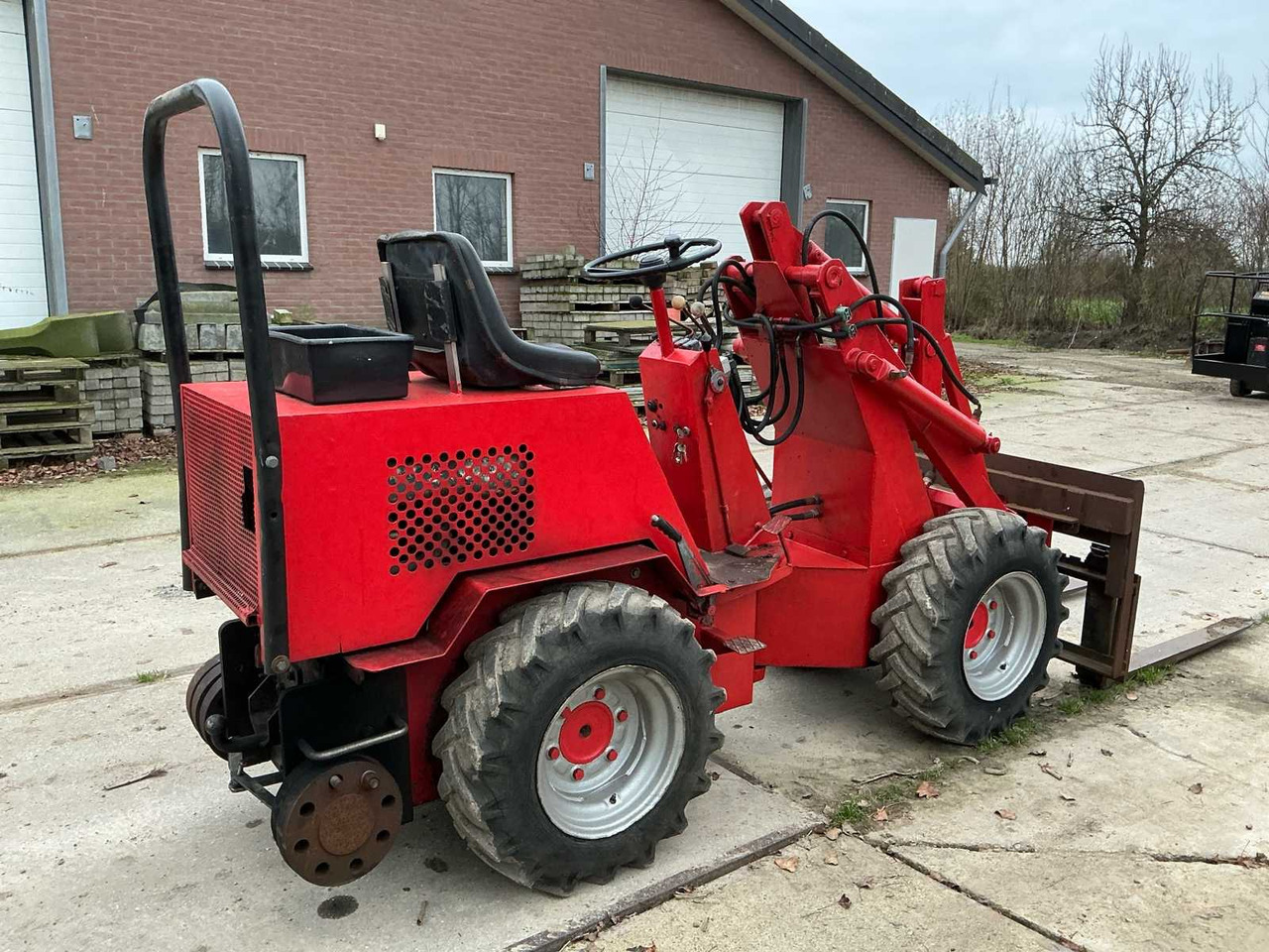 WEIDEMANN 917 SHOVEL - BUCKET - FORKS AND CLAMP - Kolesový nakladač: obrázok 4 WEIDEMANN 917 SHOVEL - BUCKET - FORKS AND CLAMP - Kolesový nakladač: obrázok 4