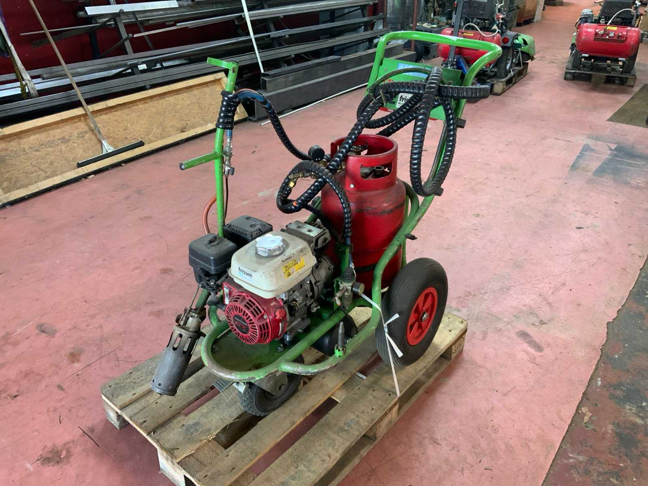 Weed control Trolley pack - Stroj na obrábanie pôdy: obrázok 1 Weed control Trolley pack - Stroj na obrábanie pôdy: obrázok 1