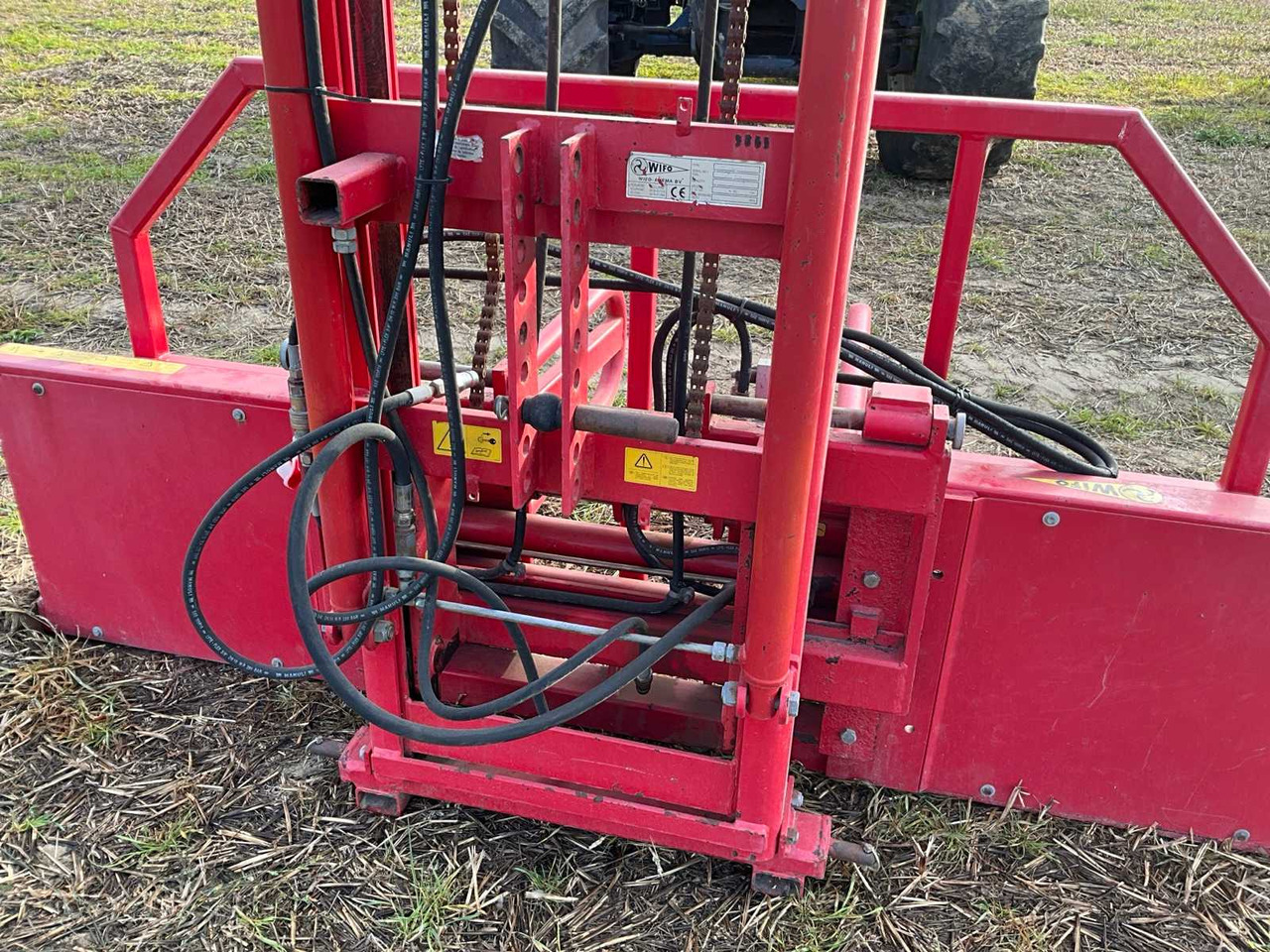 Wifo - Predný nakladač na traktor: obrázok 5 Wifo - Predný nakladač na traktor: obrázok 5