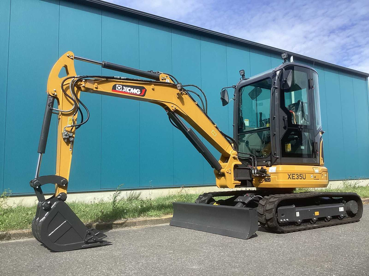 XCMG XE35U - Pásové rýpadlo: obrázok 1 XCMG XE35U - Pásové rýpadlo: obrázok 1