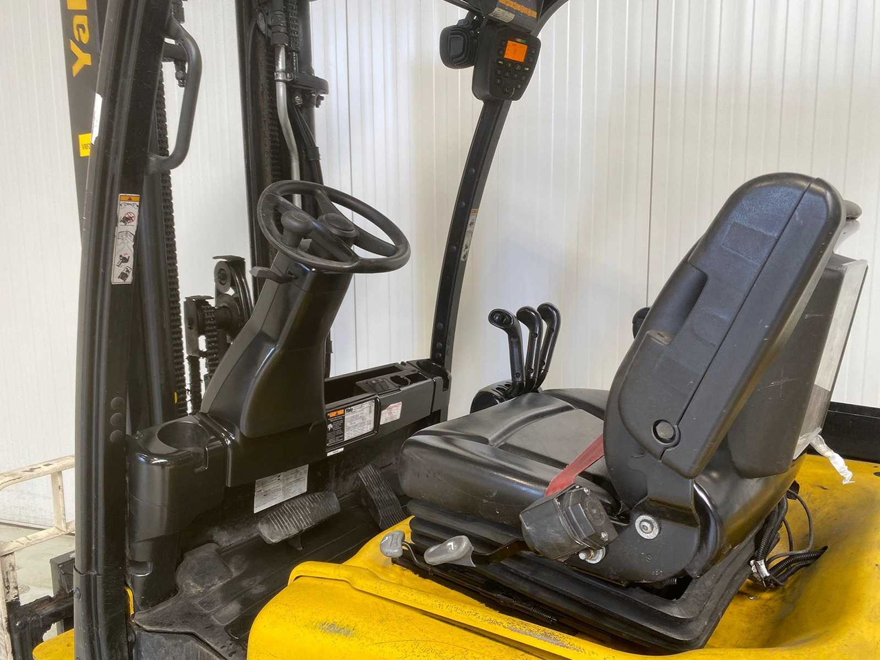 YALE - 2013 - ERP 35 VL - FORKLIFT TRIPLEX - FREELIFT - SIDESHIFT - Vysokozdvižný vozík: obrázok 3 YALE - 2013 - ERP 35 VL - FORKLIFT TRIPLEX - FREELIFT - SIDESHIFT - Vysokozdvižný vozík: obrázok 3