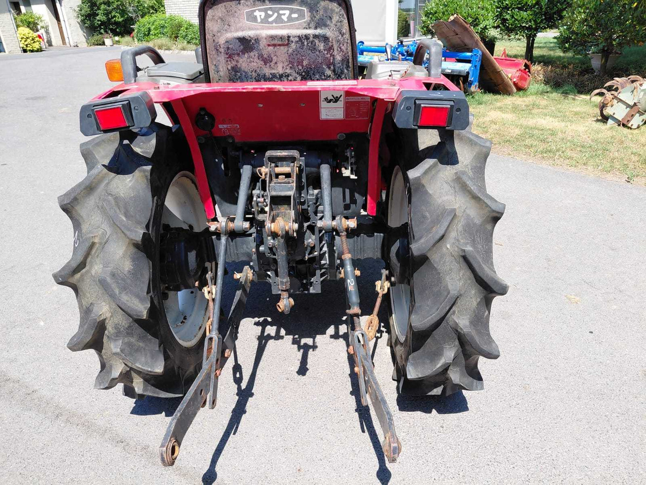 Yanmar F180 - Kompaktný traktor: obrázok 4 Yanmar F180 - Kompaktný traktor: obrázok 4