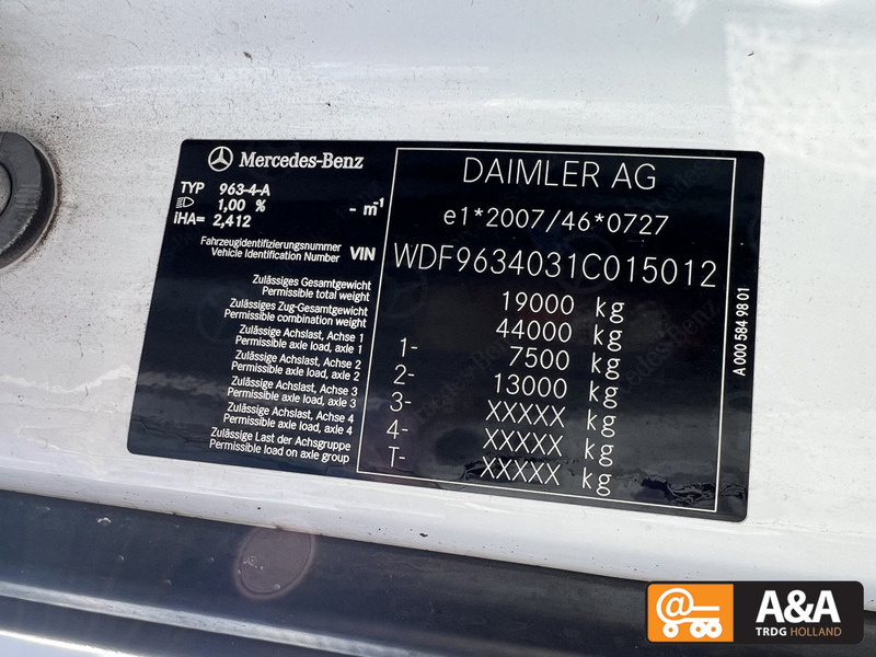 Mercedes-Benz ACTROS 1845 LS - MP5-NEW CONDITION-MIRRORCAM-FRIGO-STAND KLIMA - Ťahač: obrázok 2 Mercedes-Benz ACTROS 1845 LS - MP5-NEW CONDITION-MIRRORCAM-FRIGO-STAND KLIMA - Ťahač: obrázok 2