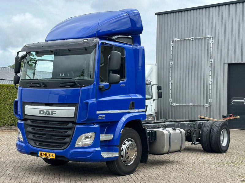 DAF CF 250 CF250. EURO6. - Podvozek s kabinou: obrázok 1 DAF CF 250 CF250. EURO6. - Podvozek s kabinou: obrázok 1