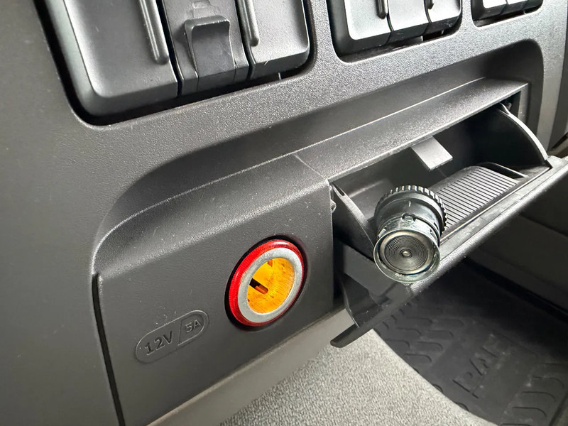 Plachtové nákladné vozidlo DAF CF 320 LF320.19. EURO6. 2021. 760x248x270: obrázok 18 Plachtové nákladné vozidlo DAF CF 320 LF320.19. EURO6. 2021. 760x248x270: obrázok 18