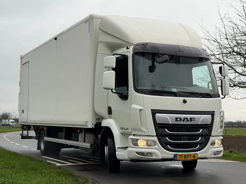 DAF LF 180 LF180.12 EURO6 - Skříňový nákladní auto: obrázok 2 DAF LF 180 LF180.12 EURO6 - Skříňový nákladní auto: obrázok 2