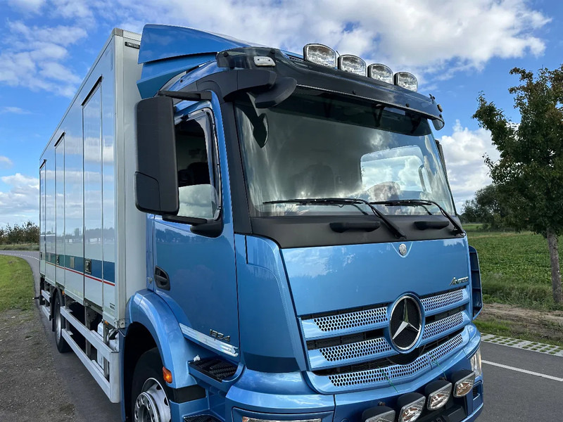Mercedes-Benz Antos ANTOS 1924L EURO6. 2017. Geisoleerde opbouw 610x244x238 - Chladirenské nákladné vozidlo: obrázok 3 Mercedes-Benz Antos ANTOS 1924L EURO6. 2017. Geisoleerde opbouw 610x244x238 - Chladirenské nákladné vozidlo: obrázok 3
