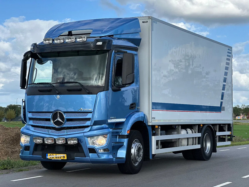 Mercedes-Benz Antos ANTOS 1924L EURO6. 2017. Geisoleerde opbouw 610x244x238 - Chladirenské nákladné vozidlo: obrázok 1 Mercedes-Benz Antos ANTOS 1924L EURO6. 2017. Geisoleerde opbouw 610x244x238 - Chladirenské nákladné vozidlo: obrázok 1