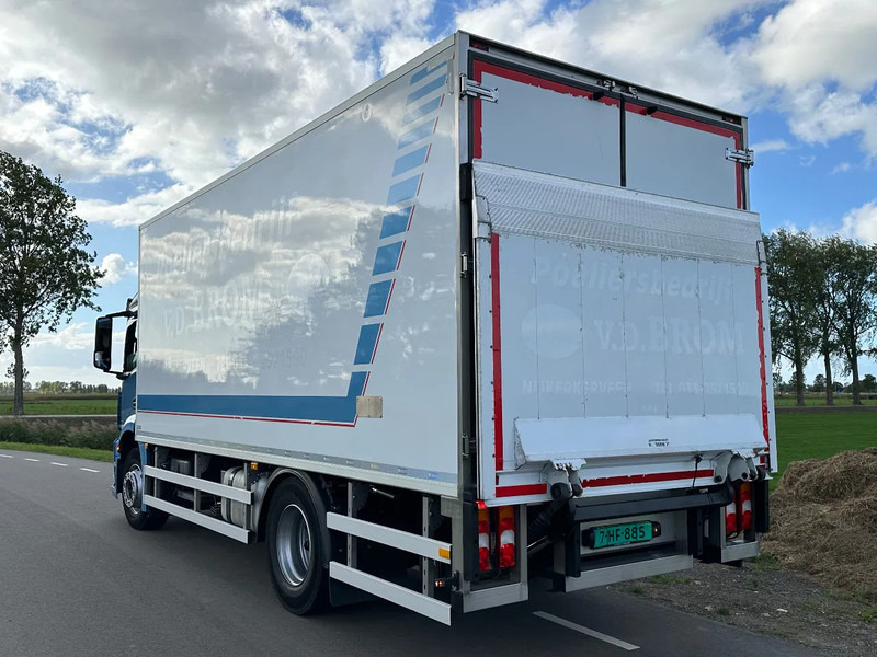 Mercedes-Benz Antos ANTOS 1924L EURO6. 2017. Geisoleerde opbouw 610x244x238 - Chladirenské nákladné vozidlo: obrázok 4 Mercedes-Benz Antos ANTOS 1924L EURO6. 2017. Geisoleerde opbouw 610x244x238 - Chladirenské nákladné vozidlo: obrázok 4