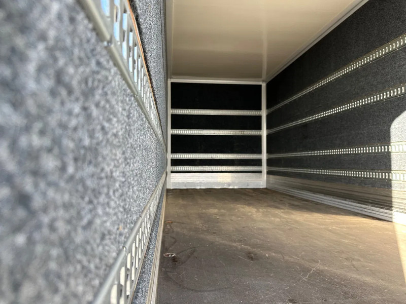 Mercedes-Benz Atego ATEGO1223L EURO6. 725x248x265 3 tons klep. - Skříňový nákladní auto: obrázok 5 Mercedes-Benz Atego ATEGO1223L EURO6. 725x248x265 3 tons klep. - Skříňový nákladní auto: obrázok 5