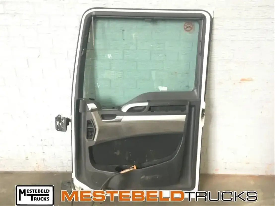 MAN Deur TGX rechts - Kabína a interiér pre Nákladné auto: obrázok 2 MAN Deur TGX rechts - Kabína a interiér pre Nákladné auto: obrázok 2