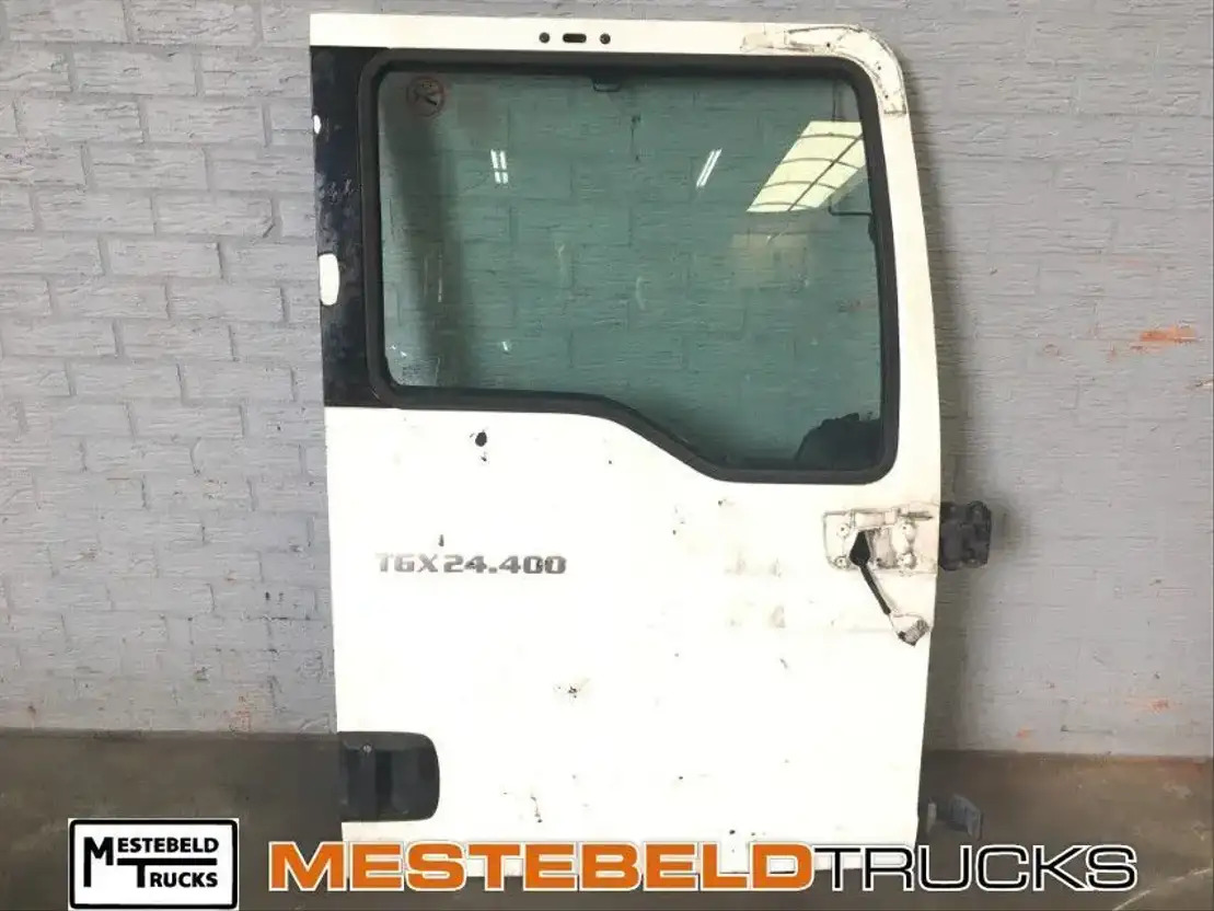 MAN Deur TGX rechts - Kabína a interiér pre Nákladné auto: obrázok 1 MAN Deur TGX rechts - Kabína a interiér pre Nákladné auto: obrázok 1