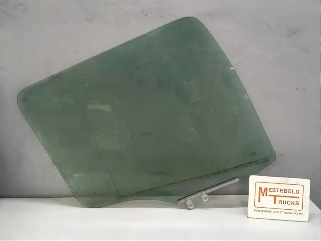 Mercedes-Benz Portierruit links - Kabína a interiér pre Nákladné auto: obrázok 1 Mercedes-Benz Portierruit links - Kabína a interiér pre Nákladné auto: obrázok 1