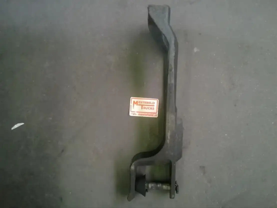 Mercedes-Benz Steun van cabine ophanging achter - Rám/ Podvozok pre Nákladné auto: obrázok 1 Mercedes-Benz Steun van cabine ophanging achter - Rám/ Podvozok pre Nákladné auto: obrázok 1