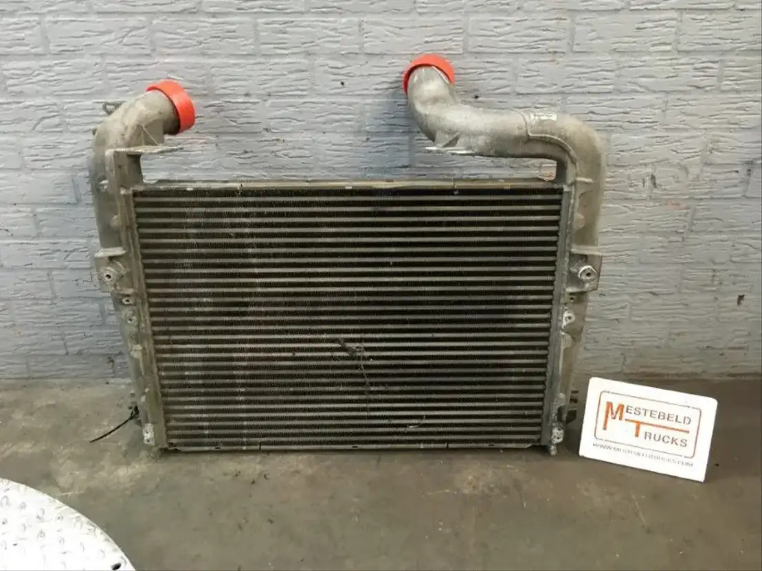 Scania Intercooler - Chladiaci systém pre Nákladné auto: obrázok 1 Scania Intercooler - Chladiaci systém pre Nákladné auto: obrázok 1