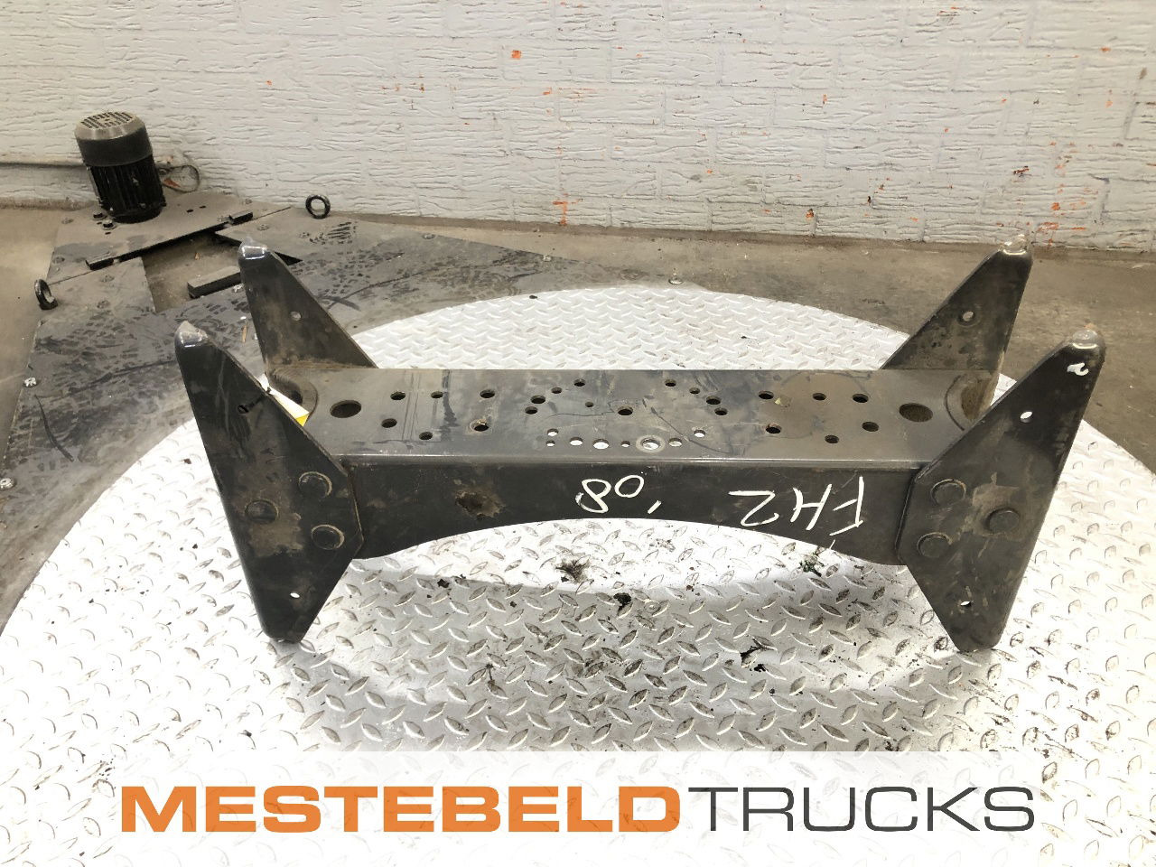 Volvo Dwarsligger na transmissie FH 2 - Rám/ Podvozok pre Nákladné auto: obrázok 1 Volvo Dwarsligger na transmissie FH 2 - Rám/ Podvozok pre Nákladné auto: obrázok 1