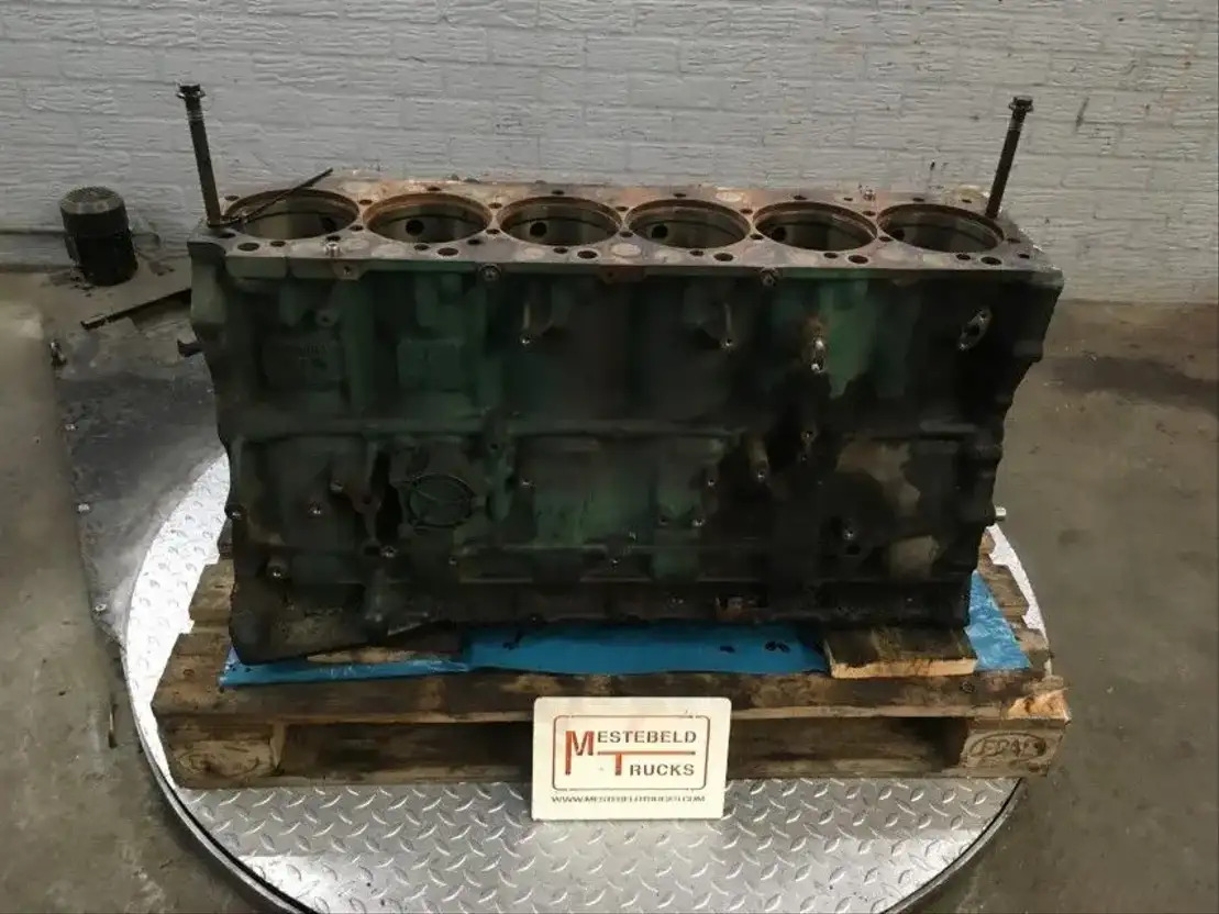 Volvo Motorblok - Motor a diely pre Nákladné auto: obrázok 1 Volvo Motorblok - Motor a diely pre Nákladné auto: obrázok 1