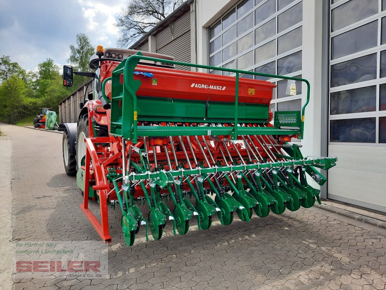 Agro-Masz ANA 30 + SN 300 - Modulárny sejací stroj: obrázok 4 Agro-Masz ANA 30 + SN 300 - Modulárny sejací stroj: obrázok 4