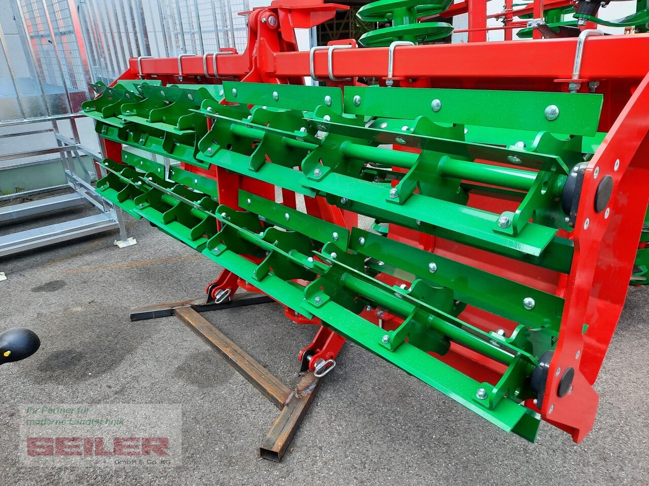 Agro-Masz Messerwalze Cutter 30 - Poľnohospodársky valec: obrázok 4 Agro-Masz Messerwalze Cutter 30 - Poľnohospodársky valec: obrázok 4