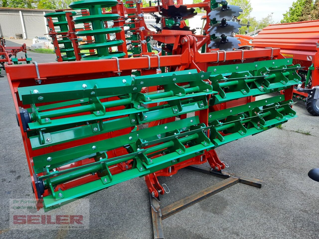 Agro-Masz Messerwalze Cutter 30 - Poľnohospodársky valec: obrázok 5 Agro-Masz Messerwalze Cutter 30 - Poľnohospodársky valec: obrázok 5