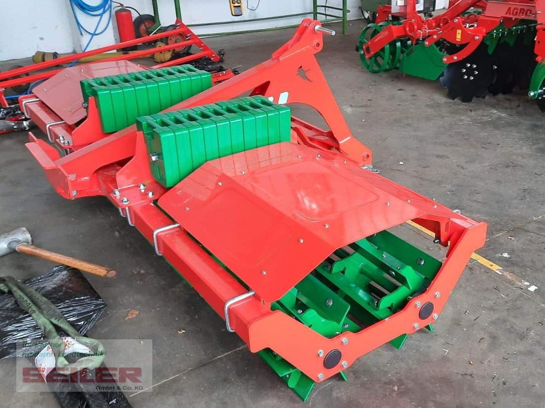 Agro-Masz Messerwalze Cutter 30 - Poľnohospodársky valec: obrázok 3 Agro-Masz Messerwalze Cutter 30 - Poľnohospodársky valec: obrázok 3