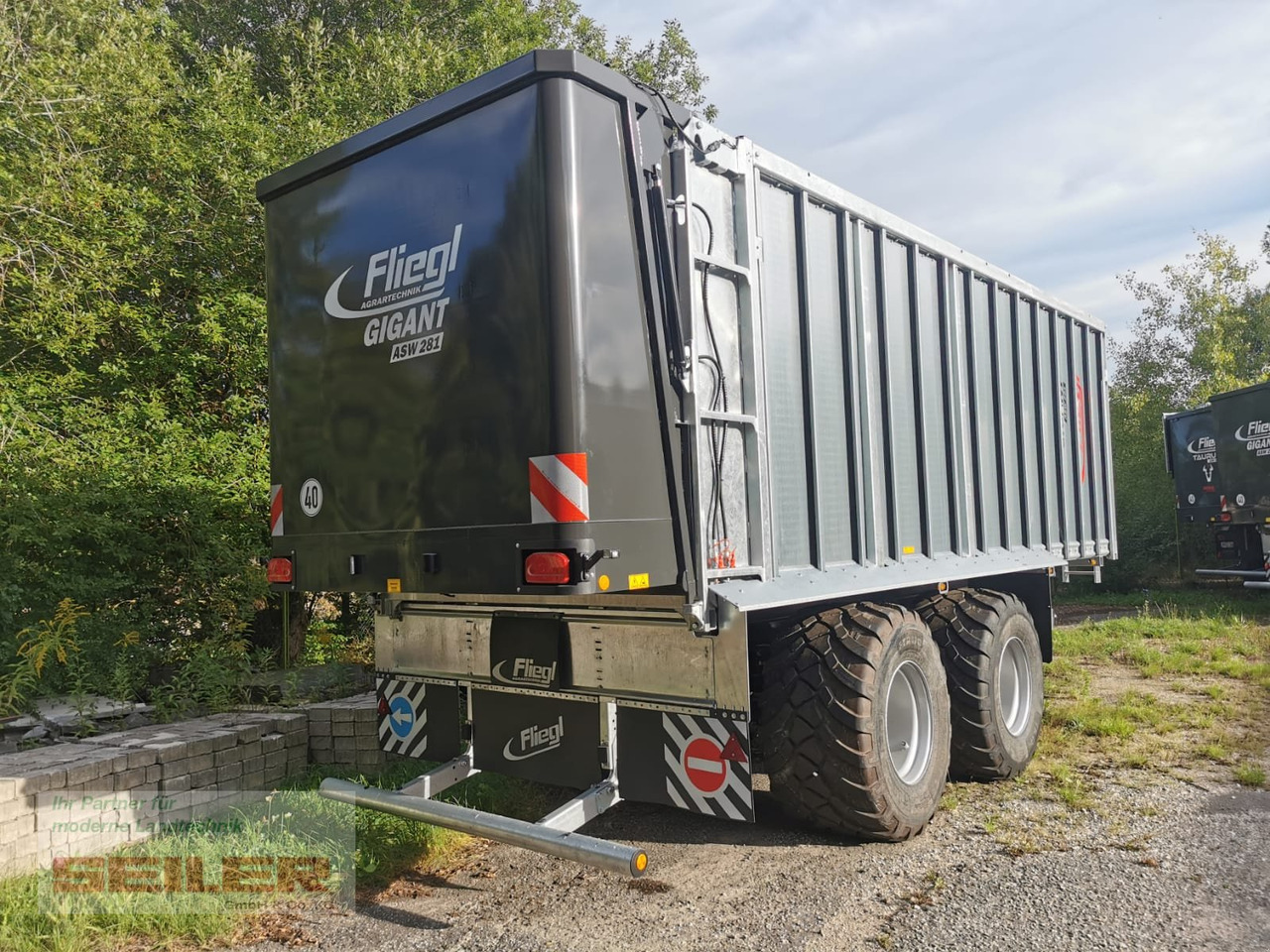 Fliegl ASW 281 GIGANT FOX 45m³ - Zberací voz: obrázok 3 Fliegl ASW 281 GIGANT FOX 45m³ - Zberací voz: obrázok 3