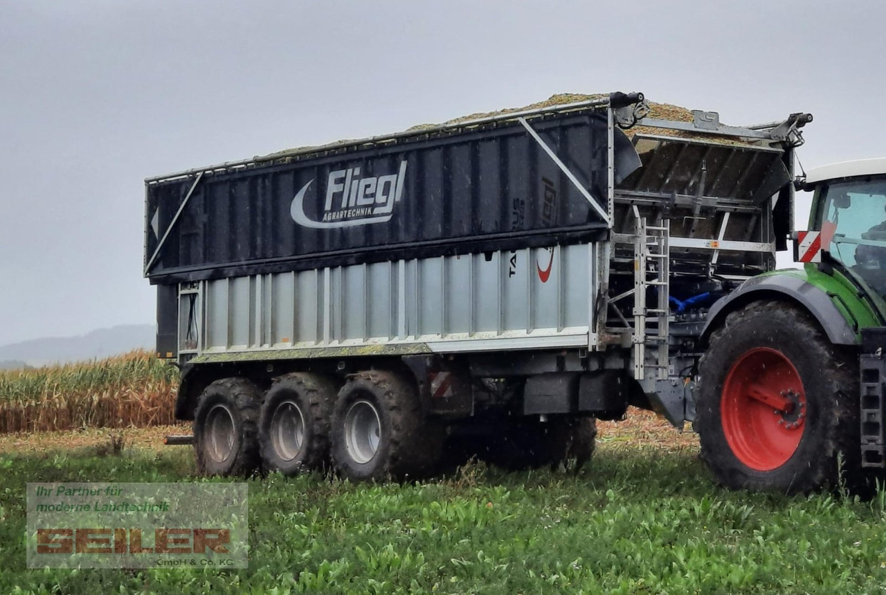 Fliegl ASW 391 TAURUS FOX 50m³ + elektr. ZWL + ISOBUS + Top Lift Light - Zberací voz: obrázok 3 Fliegl ASW 391 TAURUS FOX 50m³ + elektr. ZWL + ISOBUS + Top Lift Light - Zberací voz: obrázok 3