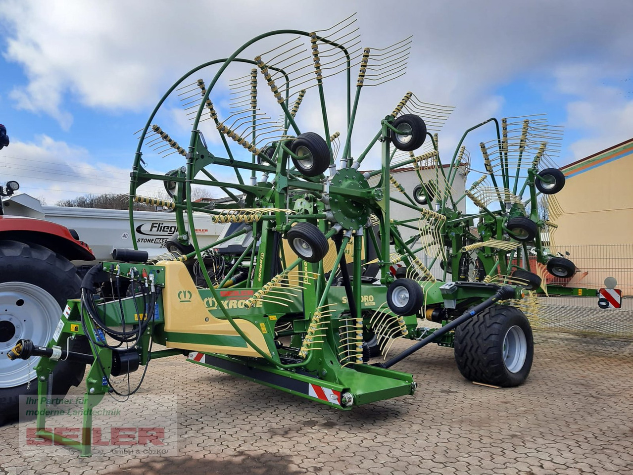 Krone Swadro TC 1370 - Obracač sena: obrázok 1 Krone Swadro TC 1370 - Obracač sena: obrázok 1