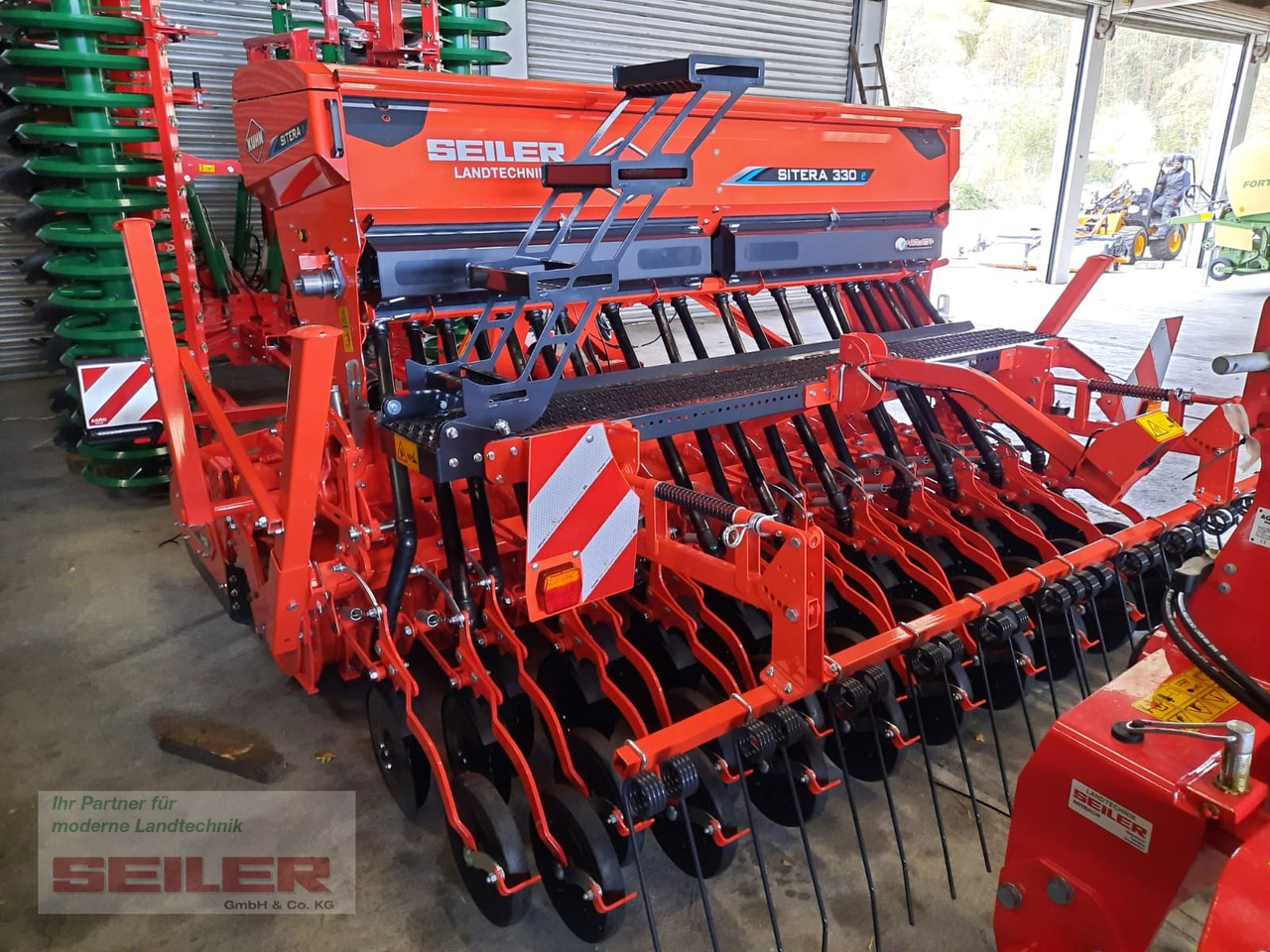 Kuhn HR 304 + Sitera 330-20E - Modulárny sejací stroj: obrázok 3 Kuhn HR 304 + Sitera 330-20E - Modulárny sejací stroj: obrázok 3