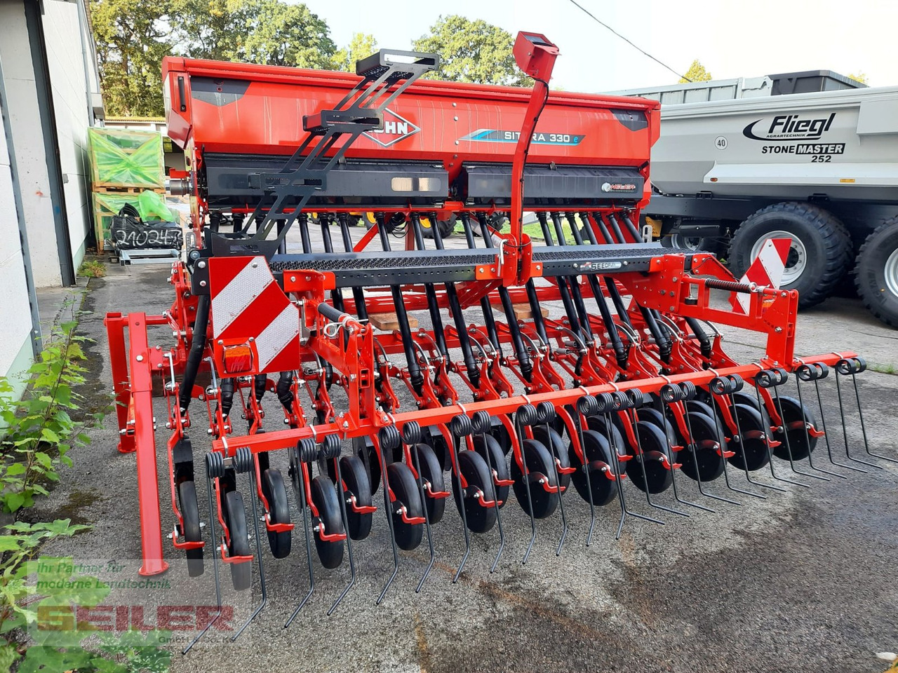 Kuhn HR 304 + Sitera 330-20E - Modulárny sejací stroj: obrázok 5 Kuhn HR 304 + Sitera 330-20E - Modulárny sejací stroj: obrázok 5