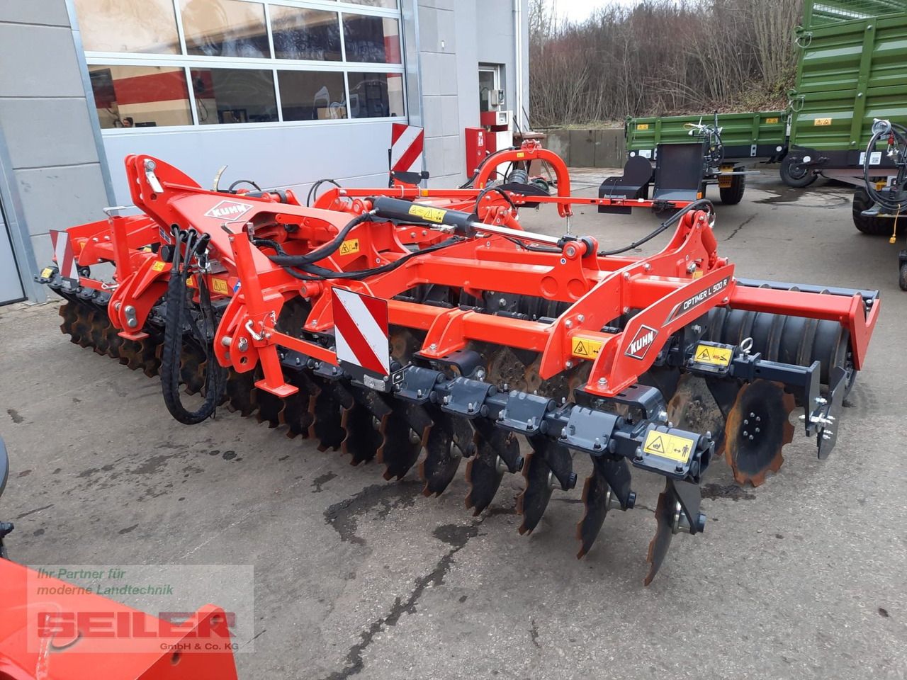 Kuhn Optimer L 500 R T-Liner - Diskový pluh: obrázok 1 Kuhn Optimer L 500 R T-Liner - Diskový pluh: obrázok 1