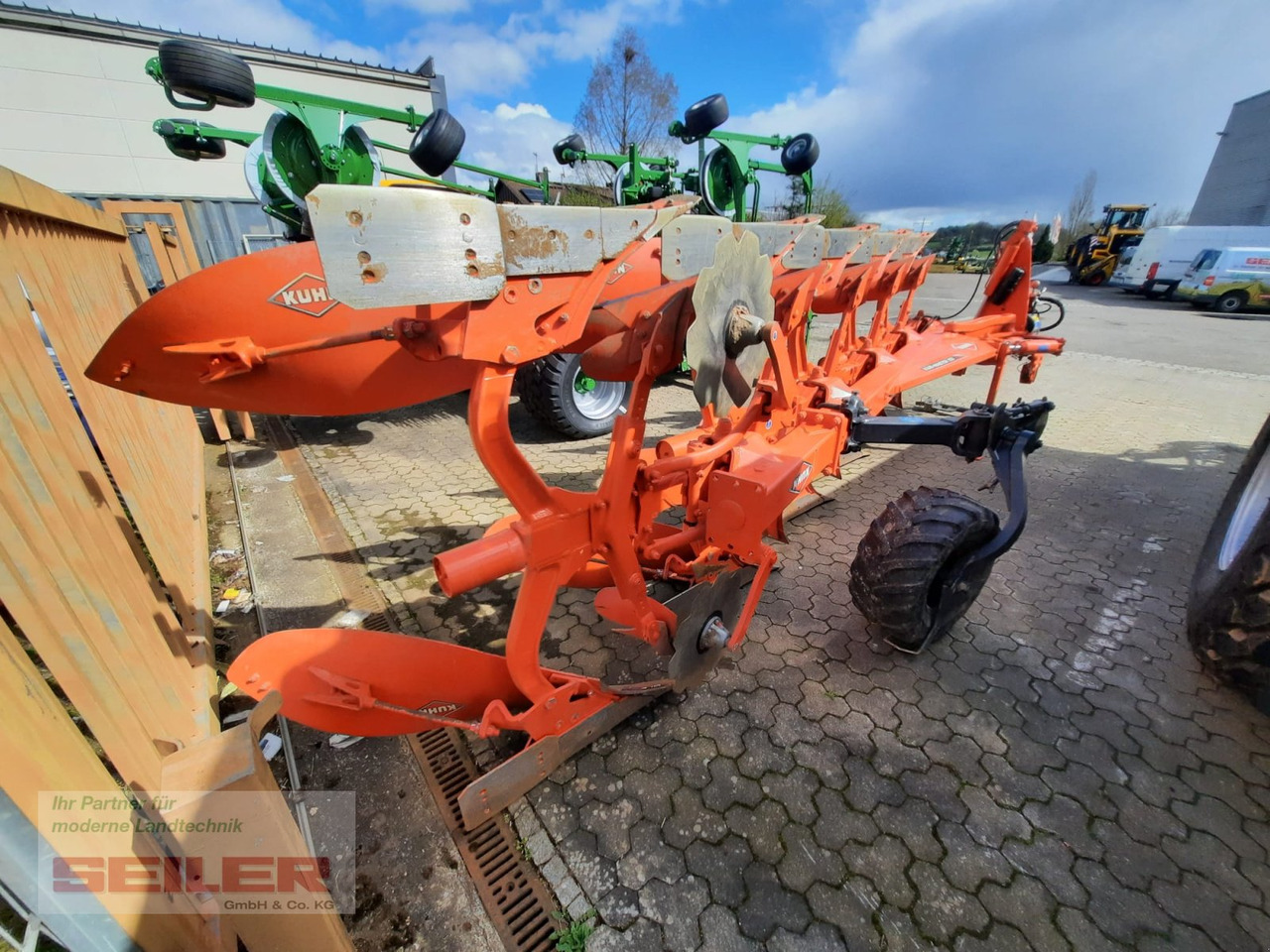 Kuhn Vari-Master 153 NSH - Pluh: obrázok 4 Kuhn Vari-Master 153 NSH - Pluh: obrázok 4