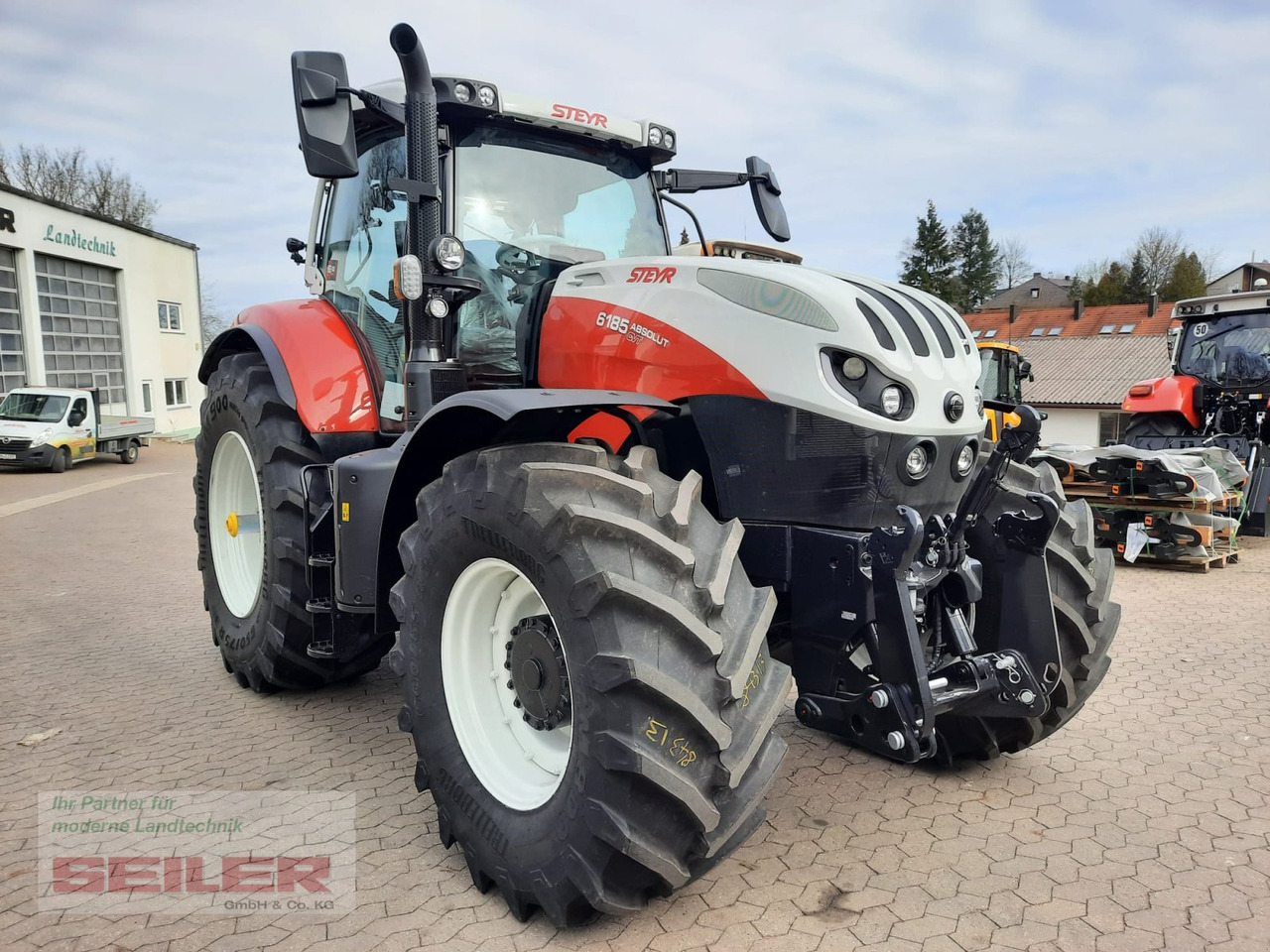 Steyr Absolut 6185 CVT - Traktor: obrázok 3 Steyr Absolut 6185 CVT - Traktor: obrázok 3