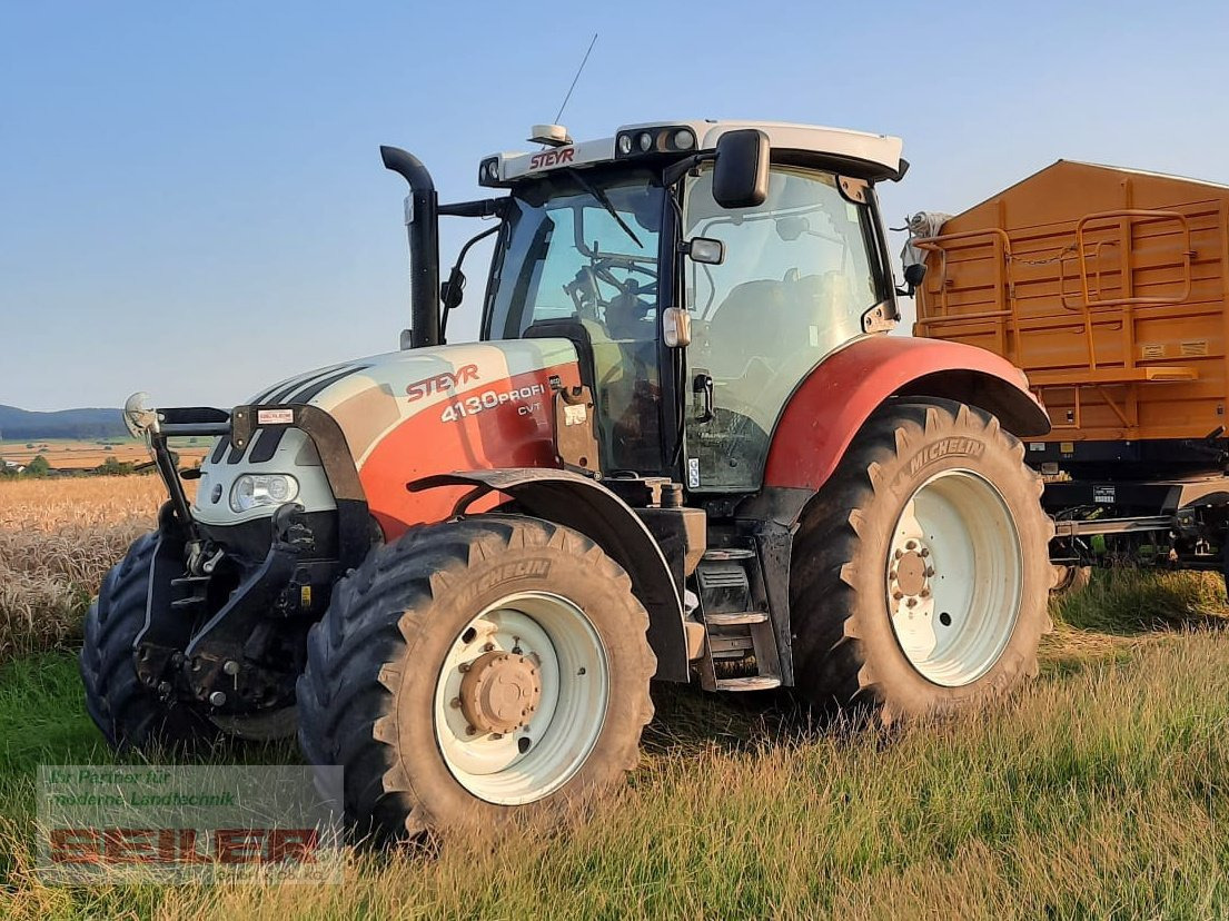 Steyr Profi 4130 CVT + Frontlader Q56 - Traktor: obrázok 3 Steyr Profi 4130 CVT + Frontlader Q56 - Traktor: obrázok 3