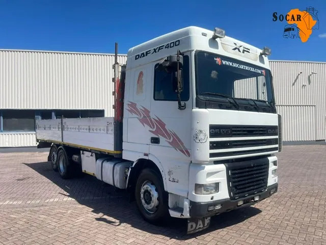 DAF XF 95 8 Tires (6x2) euro 2 - Valníkový/ Plošinový nákladný automobil: obrázok 1 DAF XF 95 8 Tires (6x2) euro 2 - Valníkový/ Plošinový nákladný automobil: obrázok 1