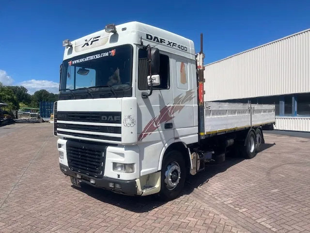 DAF XF 95 8 Tires (6x2) euro 2 - Valníkový/ Plošinový nákladný automobil: obrázok 3 DAF XF 95 8 Tires (6x2) euro 2 - Valníkový/ Plošinový nákladný automobil: obrázok 3