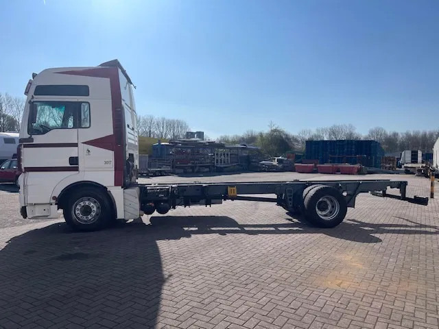 MAN TGA 18.460 Euro 3 Manual-gear Retarder - Podvozek s kabinou: obrázok 4 MAN TGA 18.460 Euro 3 Manual-gear Retarder - Podvozek s kabinou: obrázok 4