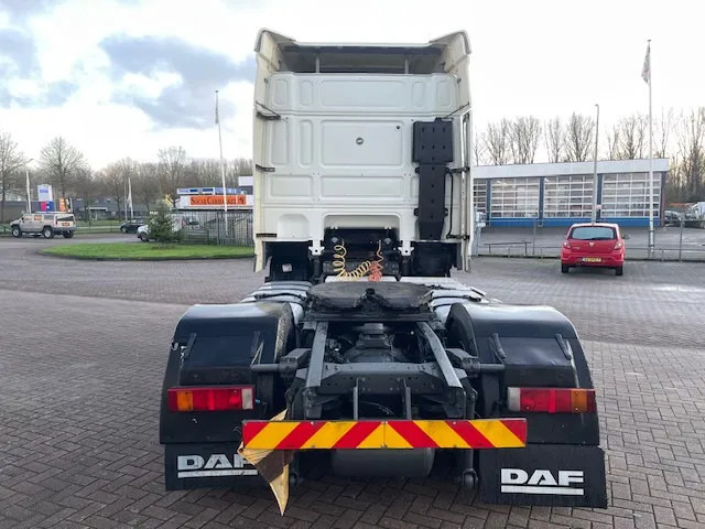 DAF XF 105.410 Euro 5 2 tanks Retarder Automatic - Ťahač: obrázok 4 DAF XF 105.410 Euro 5 2 tanks Retarder Automatic - Ťahač: obrázok 4