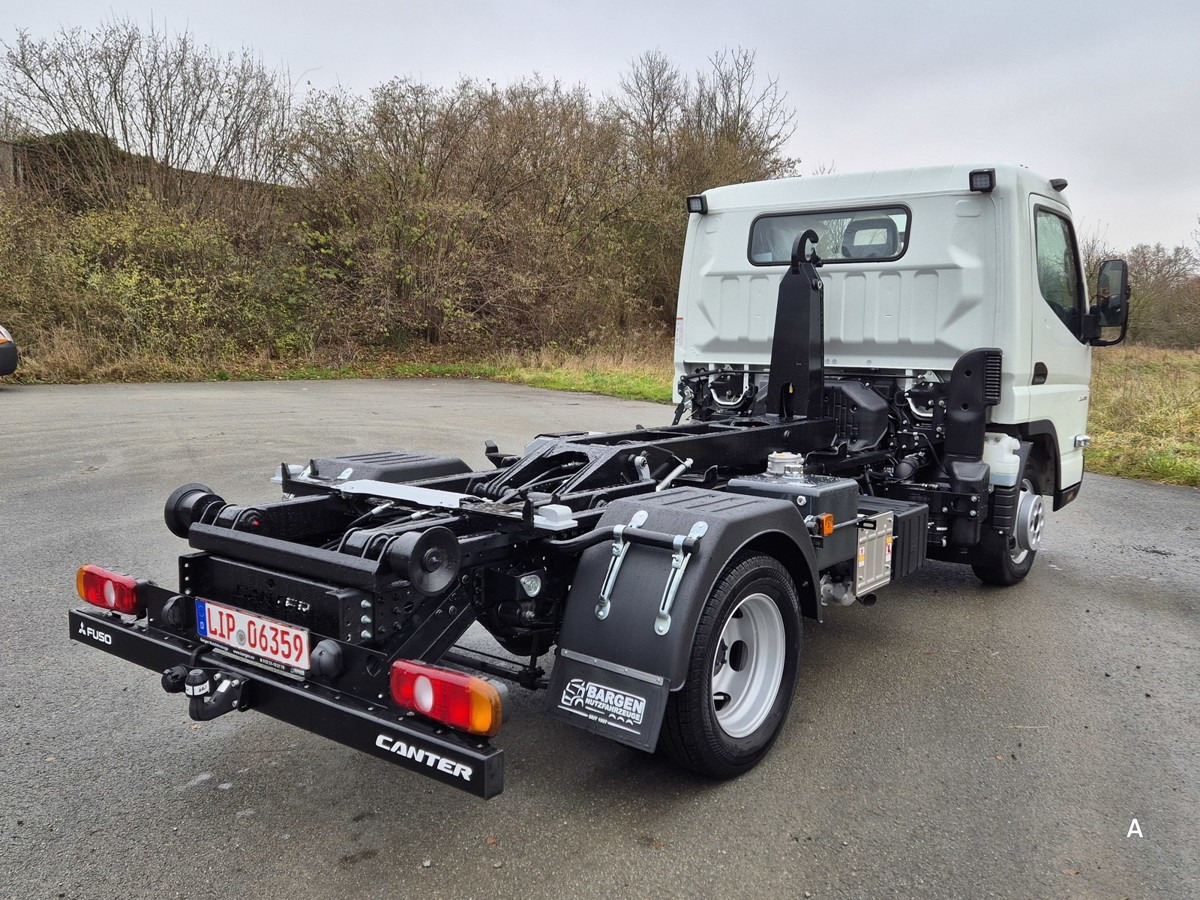 FUSO 3C15 Duonic Aut.City Abrollkipper AHK 3.5T - Hákový nosič kontajnerov: obrázok 5 FUSO 3C15 Duonic Aut.City Abrollkipper AHK 3.5T - Hákový nosič kontajnerov: obrázok 5