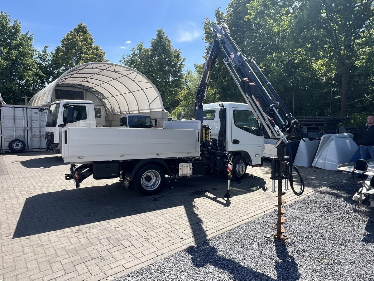 FUSO 3S15 Alu Pritsche 2.80m Ladekran Bohrgerät - Dodávka valník: obrázok 2 FUSO 3S15 Alu Pritsche 2.80m Ladekran Bohrgerät - Dodávka valník: obrázok 2