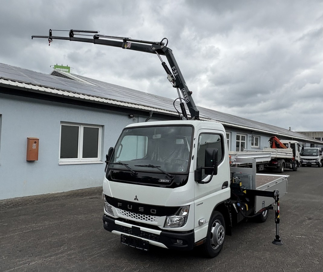 FUSO 3S15 Alu Pritsche 2.80m Ladekran Funk! sofort ve - Auto s hydraulickou rukou: obrázok 1 FUSO 3S15 Alu Pritsche 2.80m Ladekran Funk! sofort ve - Auto s hydraulickou rukou: obrázok 1