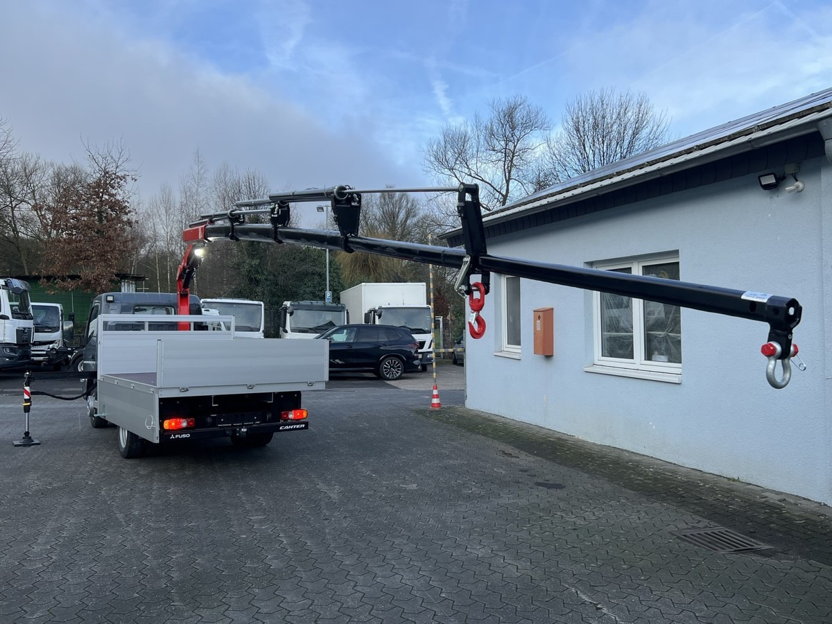 FUSO 6S15 Pritsche 3.0m Kran 4xhydr. Funk! - Dodávka valník: obrázok 4 FUSO 6S15 Pritsche 3.0m Kran 4xhydr. Funk! - Dodávka valník: obrázok 4