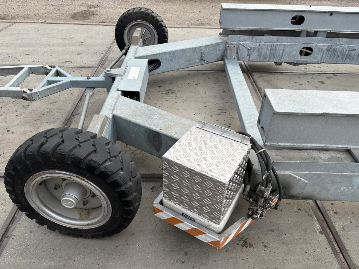 HARBECK Hafentrailer Harbeck LTS200 20t - Lodný príves: obrázok 5 HARBECK Hafentrailer Harbeck LTS200 20t - Lodný príves: obrázok 5