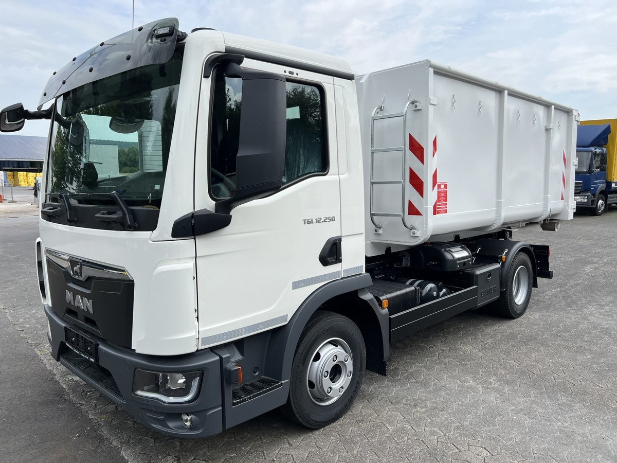 MAN TGL 12.250 BL NEU City Abrollkipper PowerMatic s - Hákový nosič kontajnerov: obrázok 4 MAN TGL 12.250 BL NEU City Abrollkipper PowerMatic s - Hákový nosič kontajnerov: obrázok 4